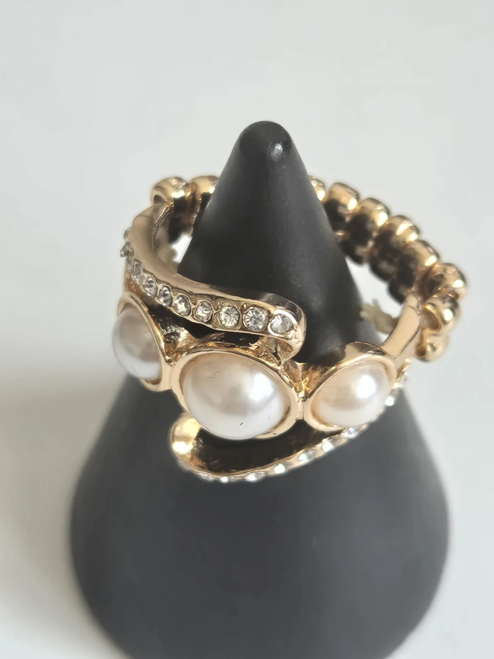 paparazzi Gold Pearl & Crystal Cluster Ring